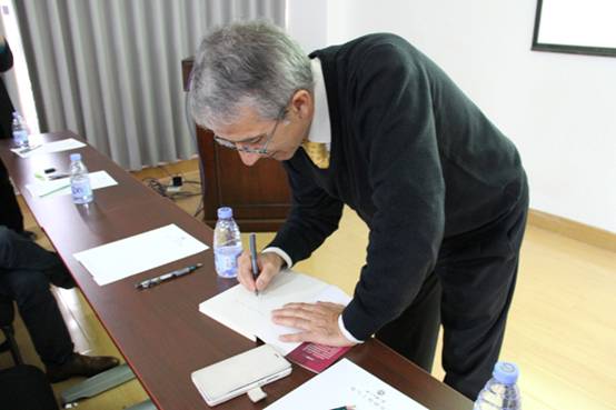 //www.gaoqingav.org/__local/2/D5/87/489A12EE079B87F367B560B986B_60CDACA2_304B9.jpg